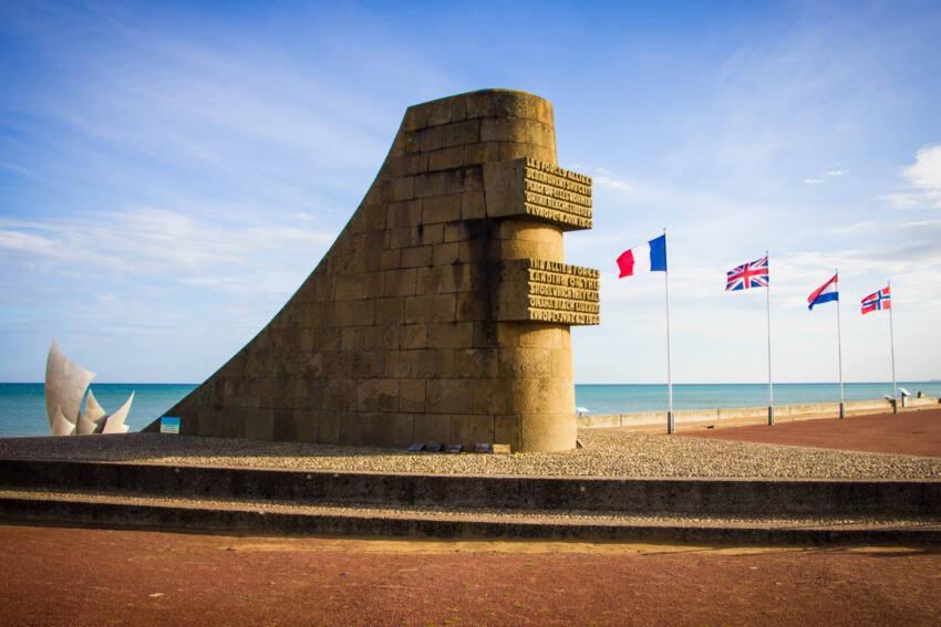 memorial-omaha-beach memorial-omaha-beach