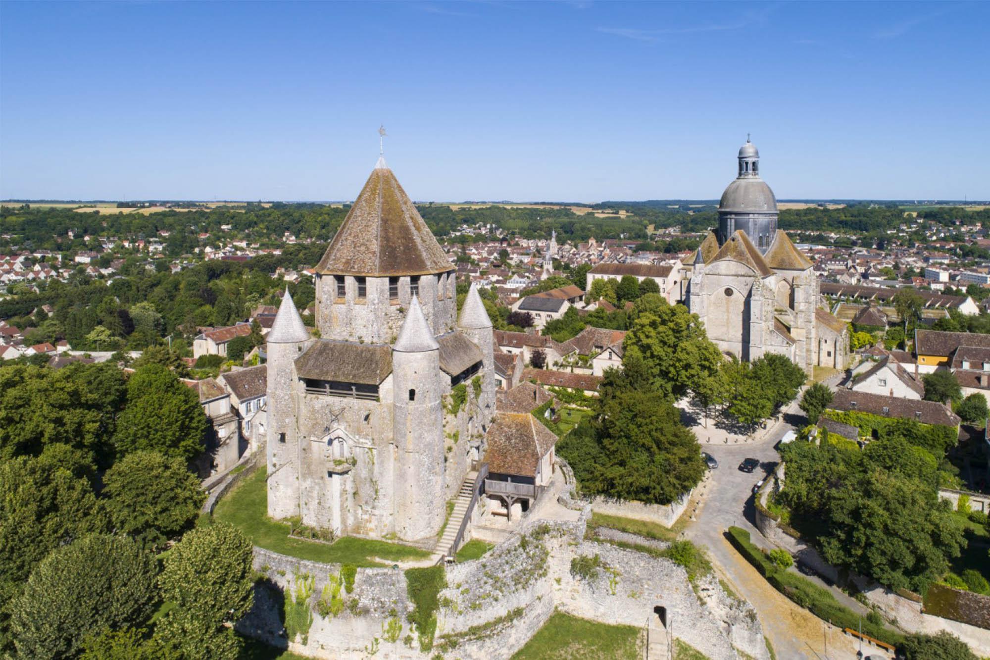 THE MEDIEVAL TOWN OF PROVINS (08 Hours) - Paris Best Way